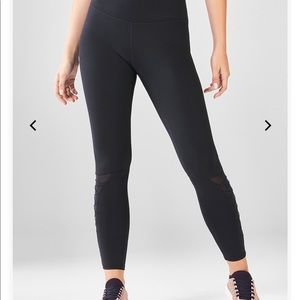 Fabletics Salar Statement powerhold leggings